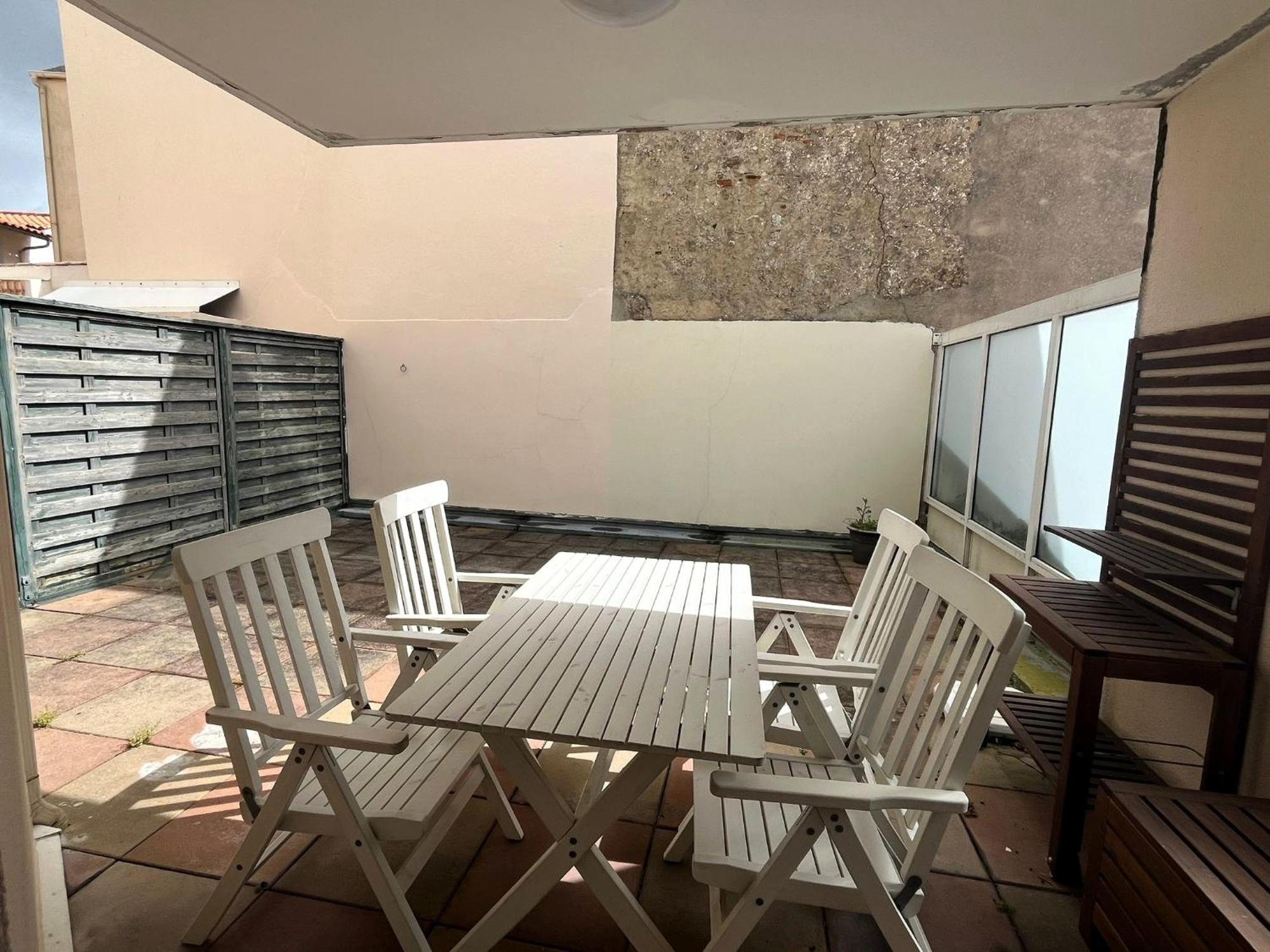 La Terrasse Apartment เลส์ซาบล์-โดล็อนน์ ภายนอก รูปภาพ
