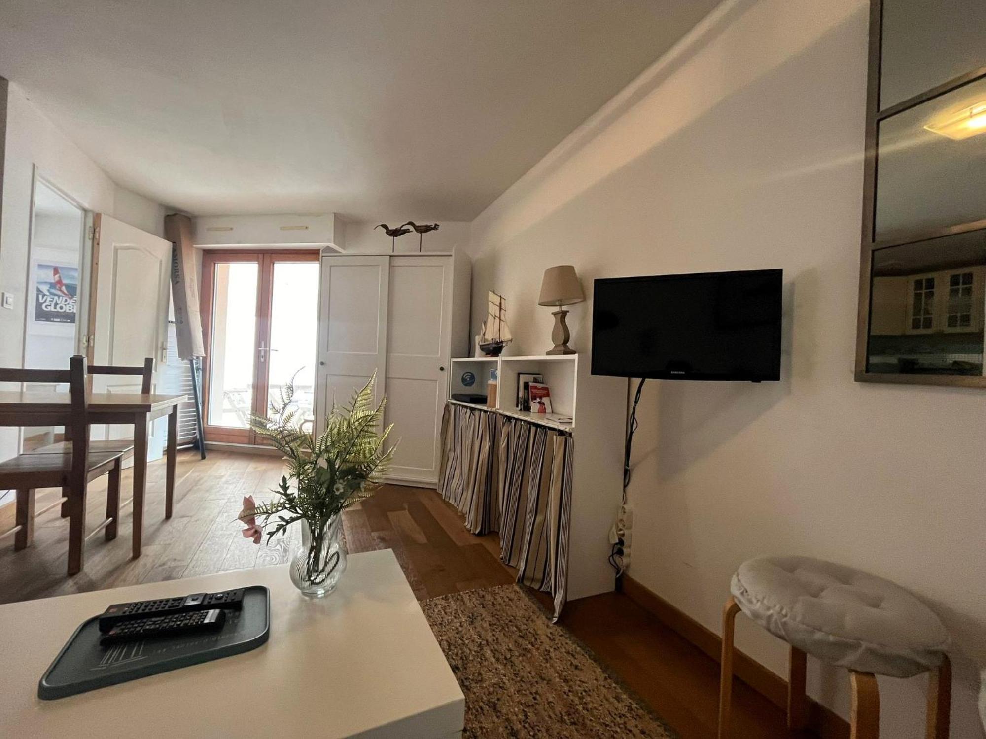 La Terrasse Apartment เลส์ซาบล์-โดล็อนน์ ภายนอก รูปภาพ